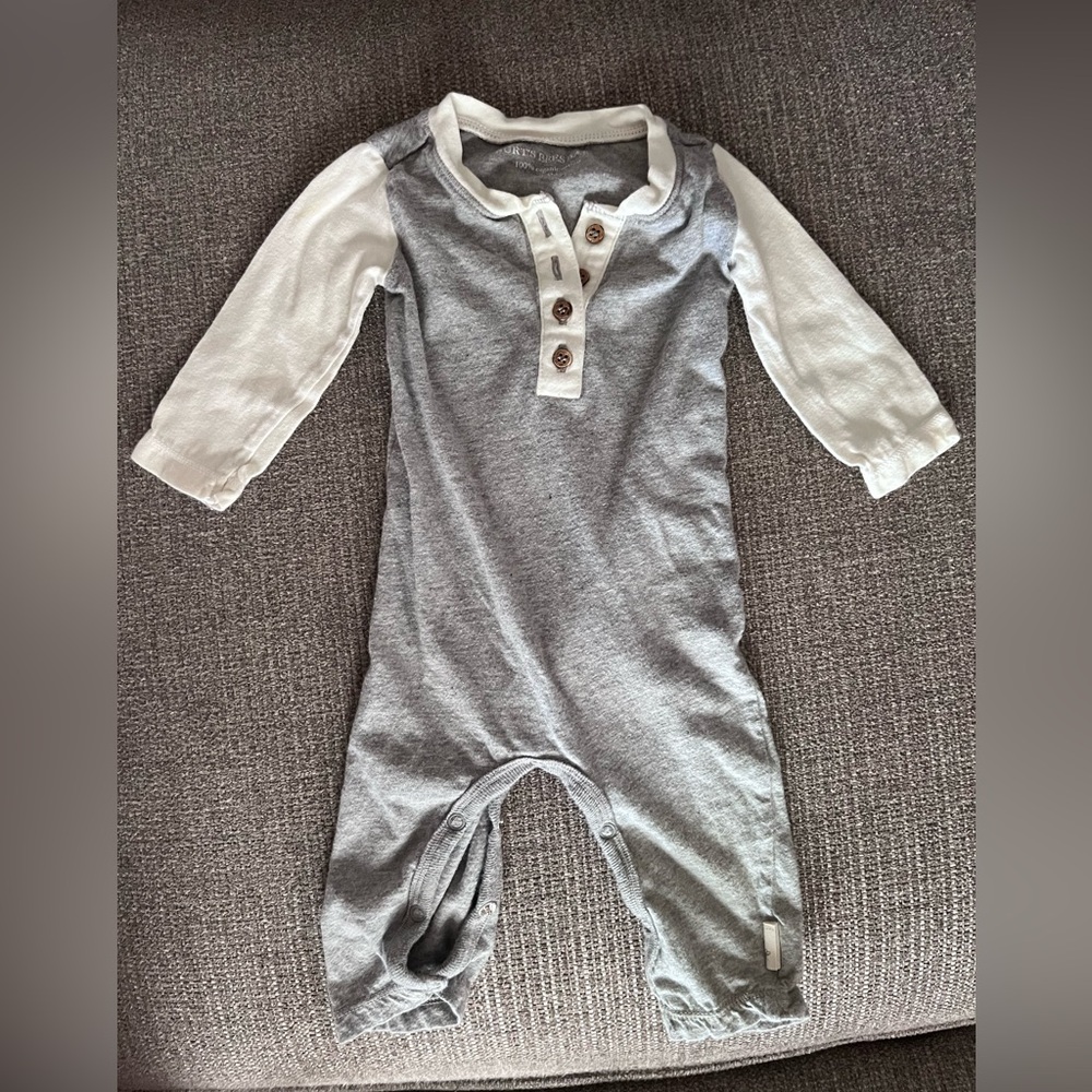 Burt's Bees Baby Gray and Cream Onesie